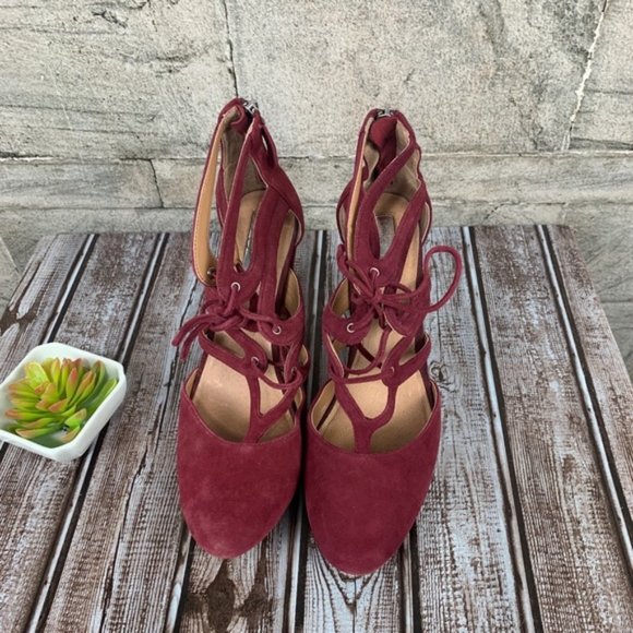 Halogen Sydney Block Heel Burgundy Suede Pump - Picture 4 of 7